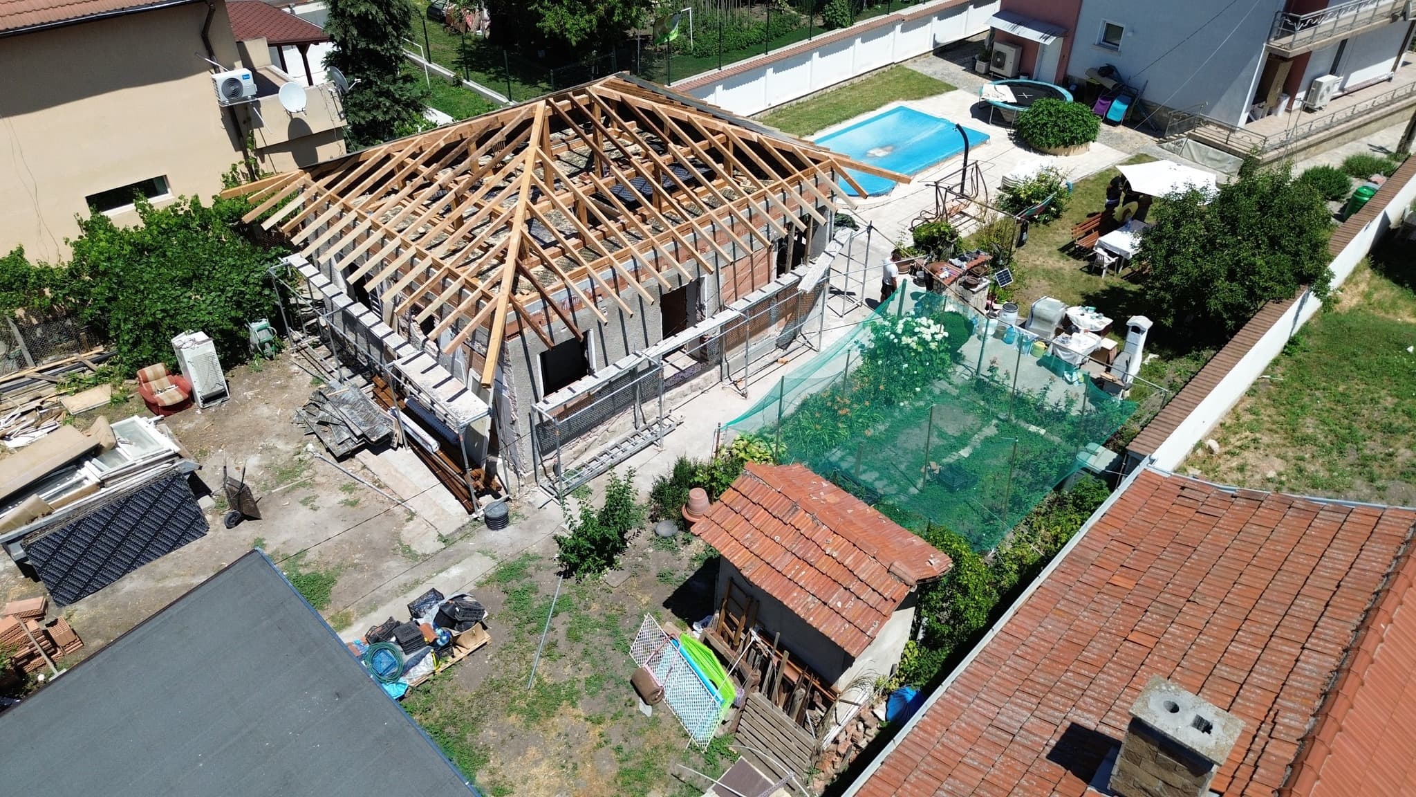 Алфа Строй 23 — нова покривна конструкция от въздуха